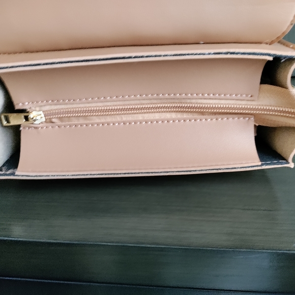 Weaved crossbody bag - Picture 12 of 16